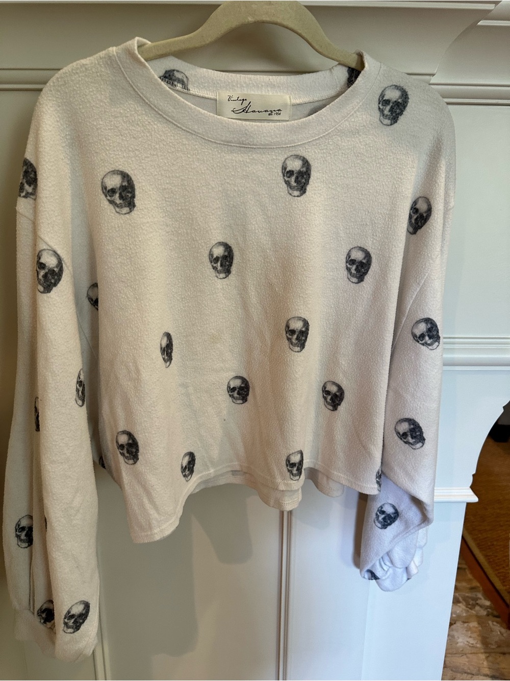 Vintage Havana Cream Sweatshirt with Black Skull Print